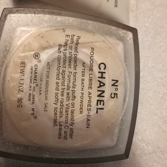 Chanel No 5 Bath Combo. - Picture 2 of 5
